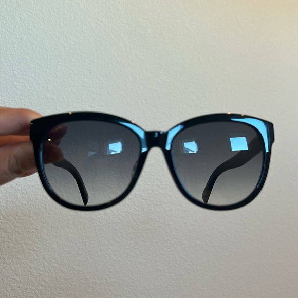 Tod’s TO 315D Oversized Cat Eye Sunglasses - New Condition - Picture 3 of 11